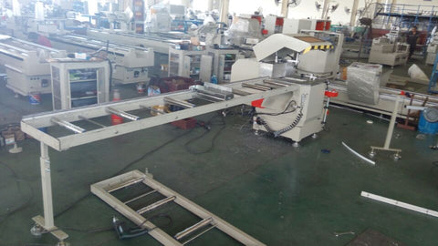 Automatic Double Head Aluminum Cutting Saw Machinery For Aluminium Window Door Fabrication on China WDMA